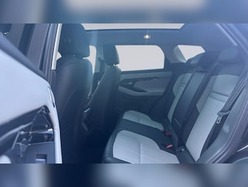 Used Land Rover Range Rover Evoque 2025 for sale - 76680356: Photo