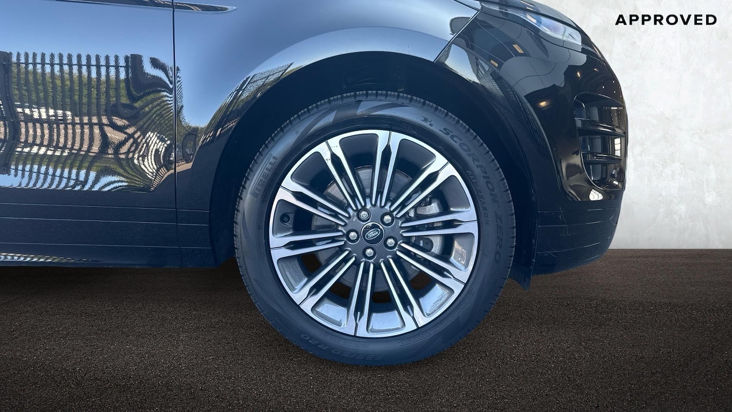 Used Land Rover Range Rover Evoque 2025 for sale - 76680356: Photo 8