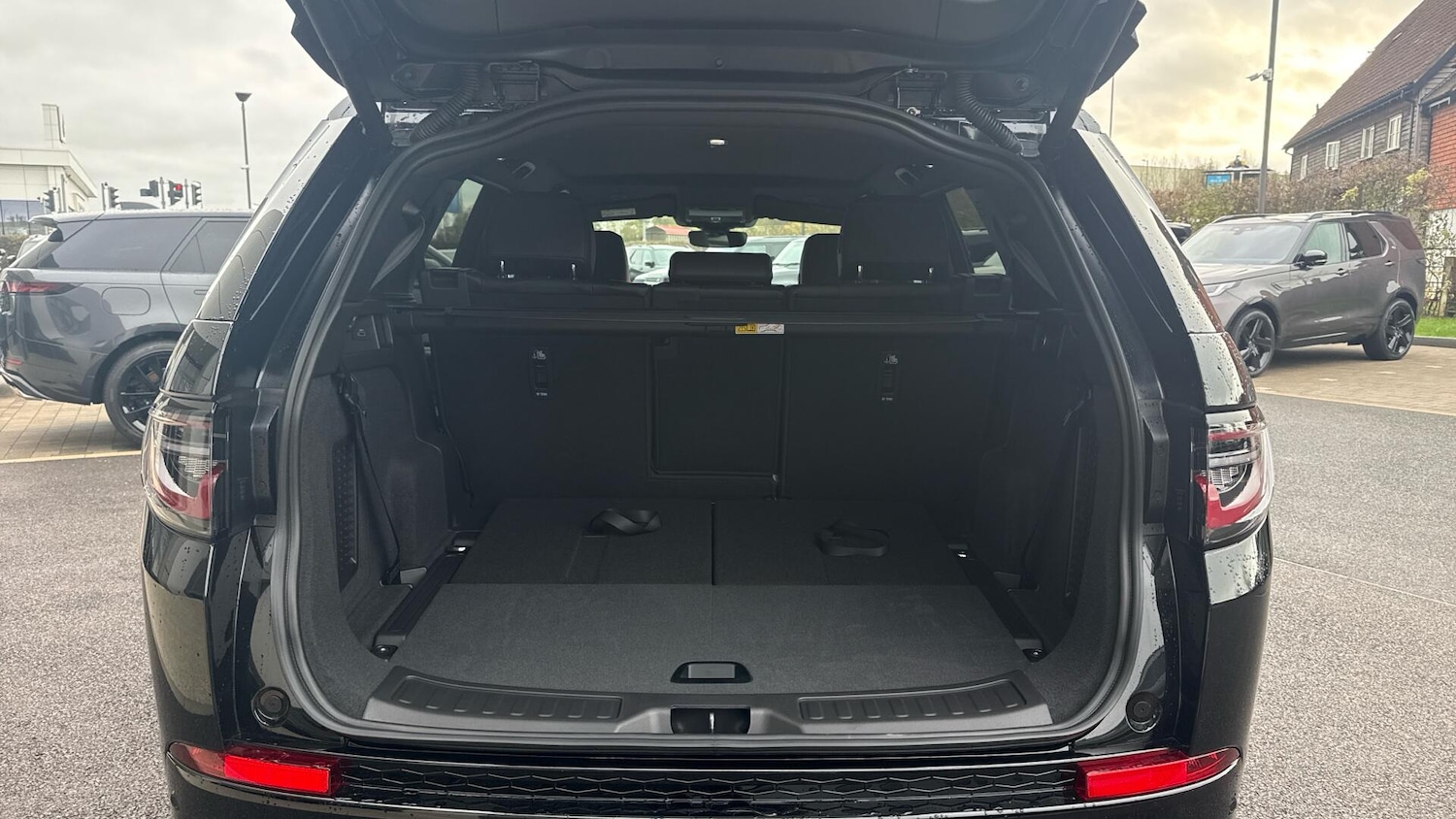 Used Land Rover Discovery Sport 2025 for sale - 77910835: Photo 10