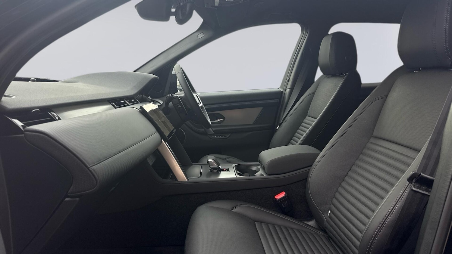 Used Land Rover Discovery Sport 2025 for sale - 77910835: Photo 3