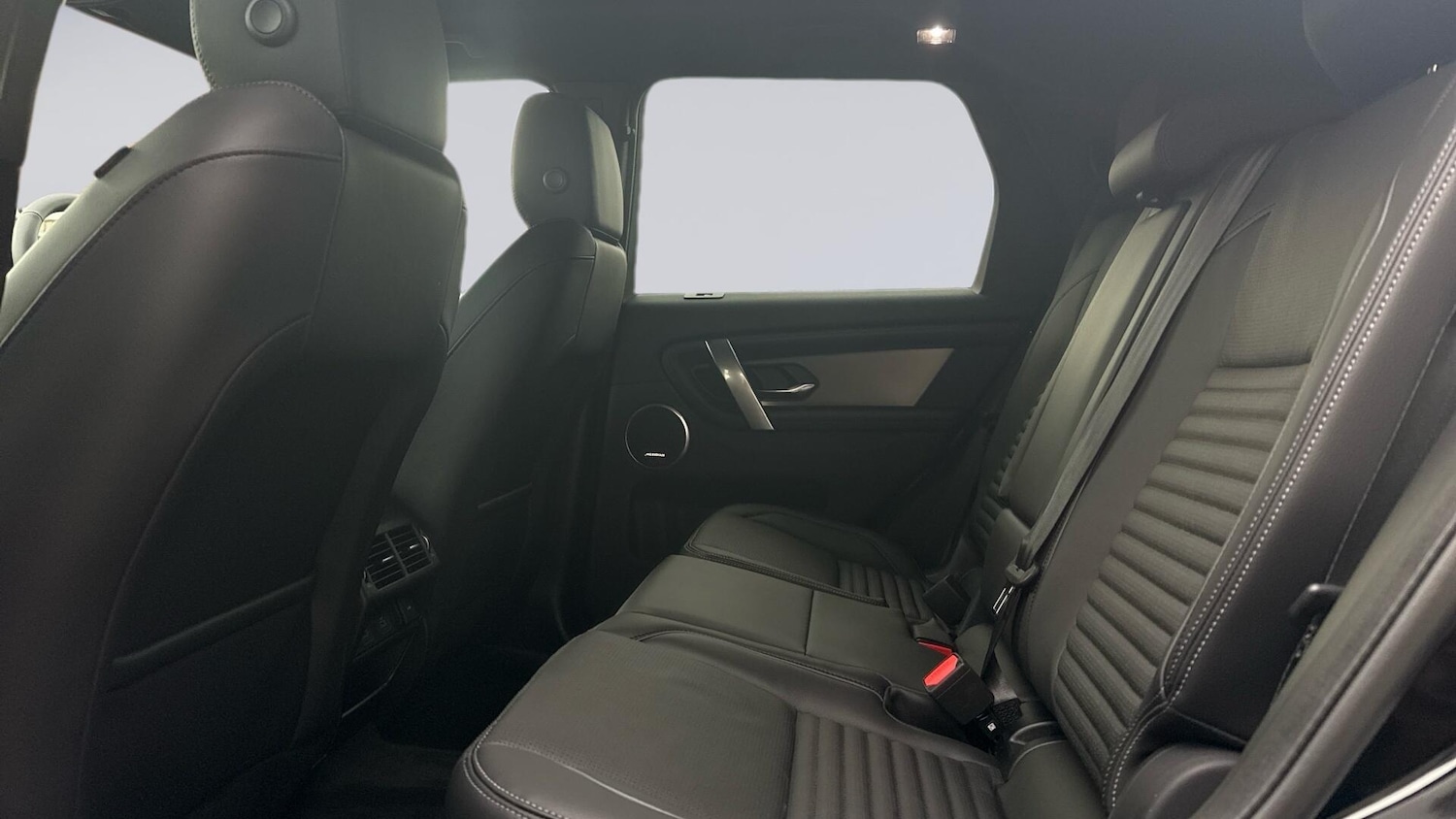 Used Land Rover Discovery Sport 2025 for sale - 77910835: Photo 4