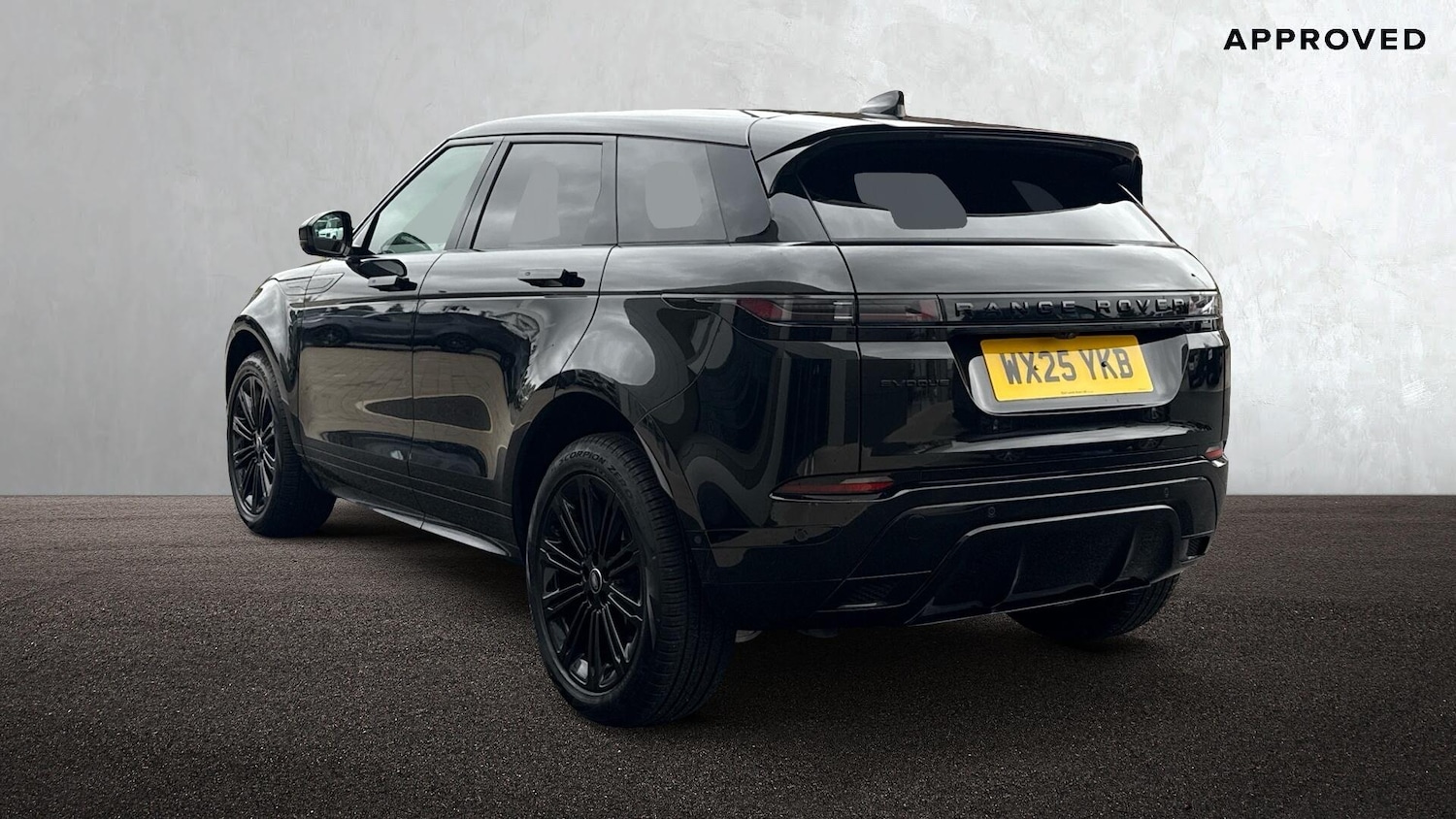 Used Land Rover Range Rover Evoque 2025 for sale - 76680455: Photo 2