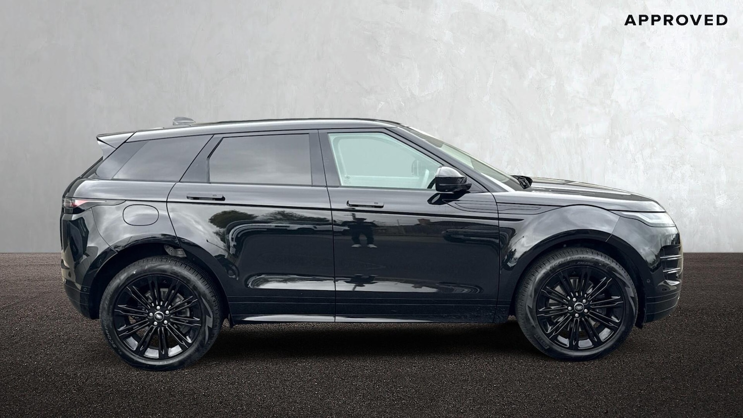 Used Land Rover Range Rover Evoque 2025 for sale - 76680455: Photo 5