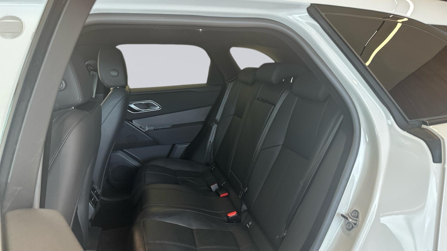 Used Land Rover Range Rover Velar 2023 for sale - 76676105: Photo 4