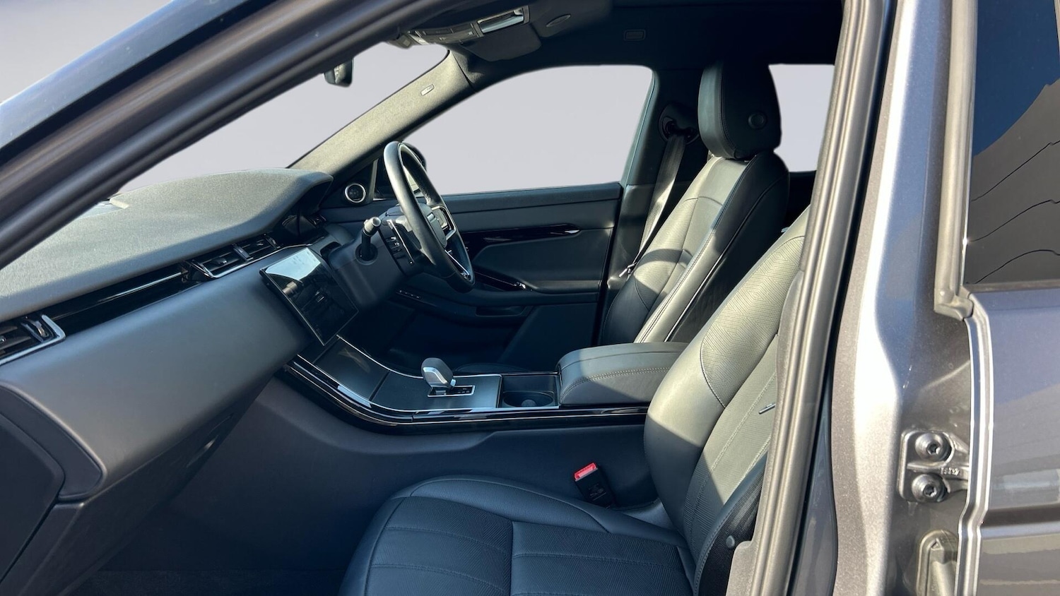 Used Land Rover Range Rover Evoque 2023 for sale - 76675861: Photo 3