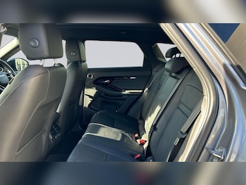 Used Land Rover Range Rover Evoque 2023 for sale - 76675861: Photo