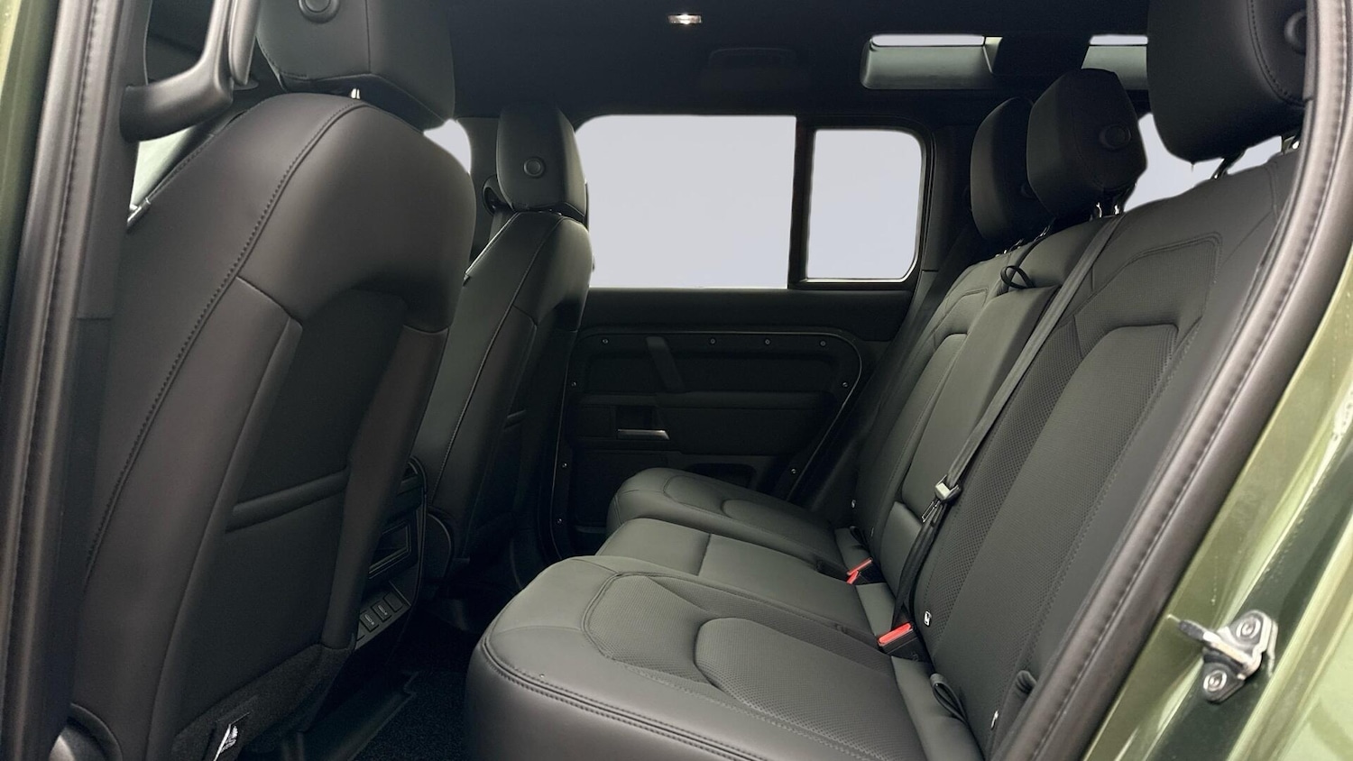 Used Land Rover Defender 2026 for sale - 77910819: Photo 4