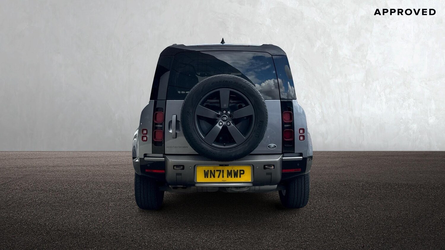 Used Land Rover Defender 2021 for sale - 77010019: Photo 6