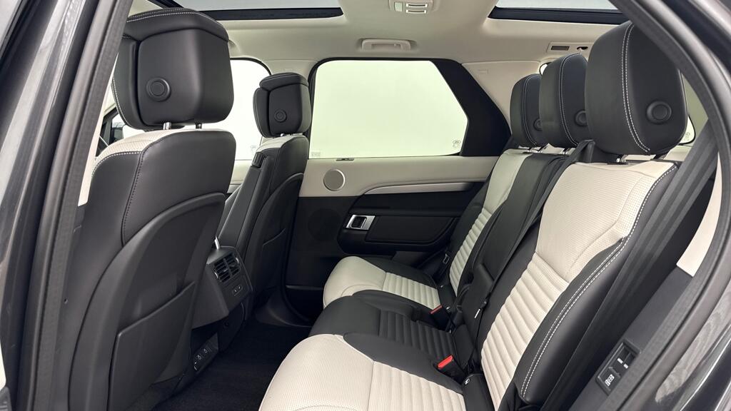 Used Land Rover Discovery 2024 for sale - 77685580: Photo 10