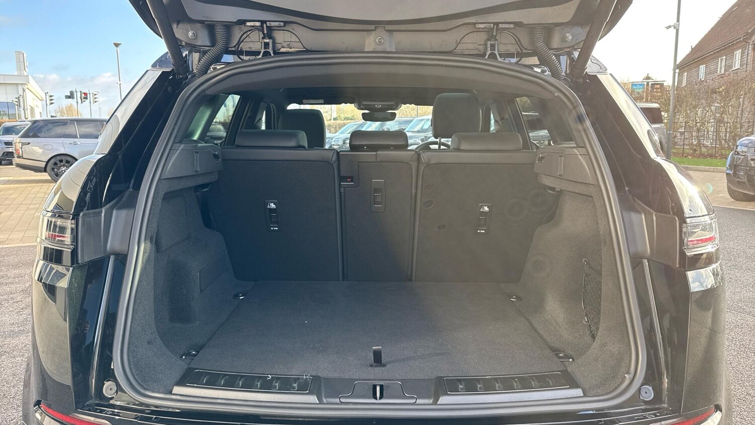 Used Land Rover Range Rover Evoque 2025 for sale - 77307296: Photo 10