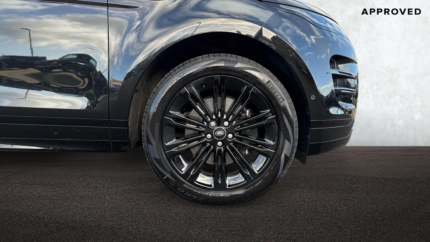 Used Land Rover Range Rover Evoque 2025 for sale - 77307296: Photo 8