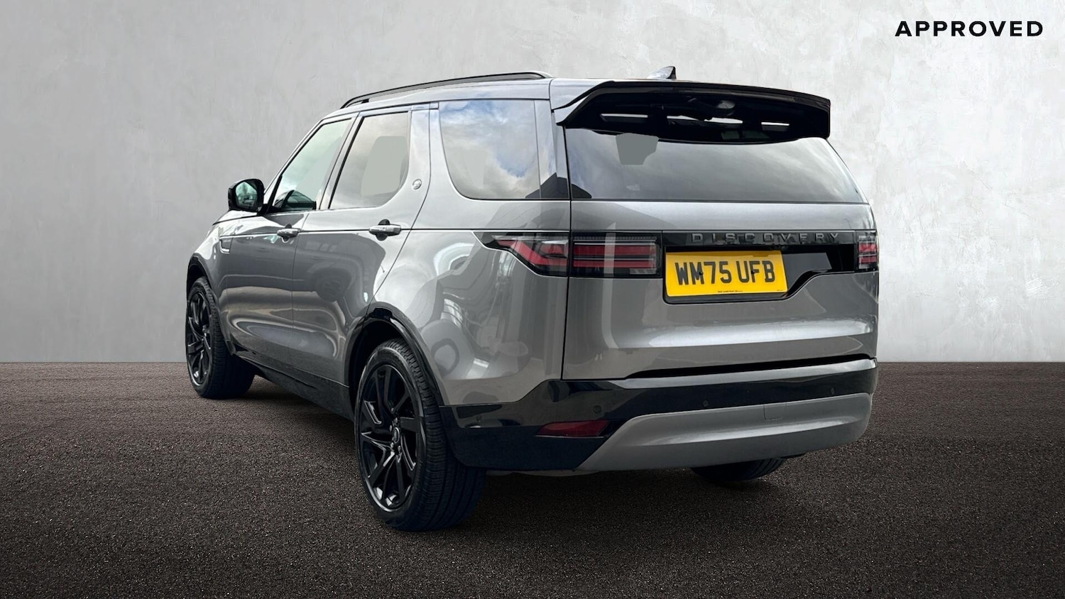 Used Land Rover Discovery 2025 for sale - 78141174: Photo 2