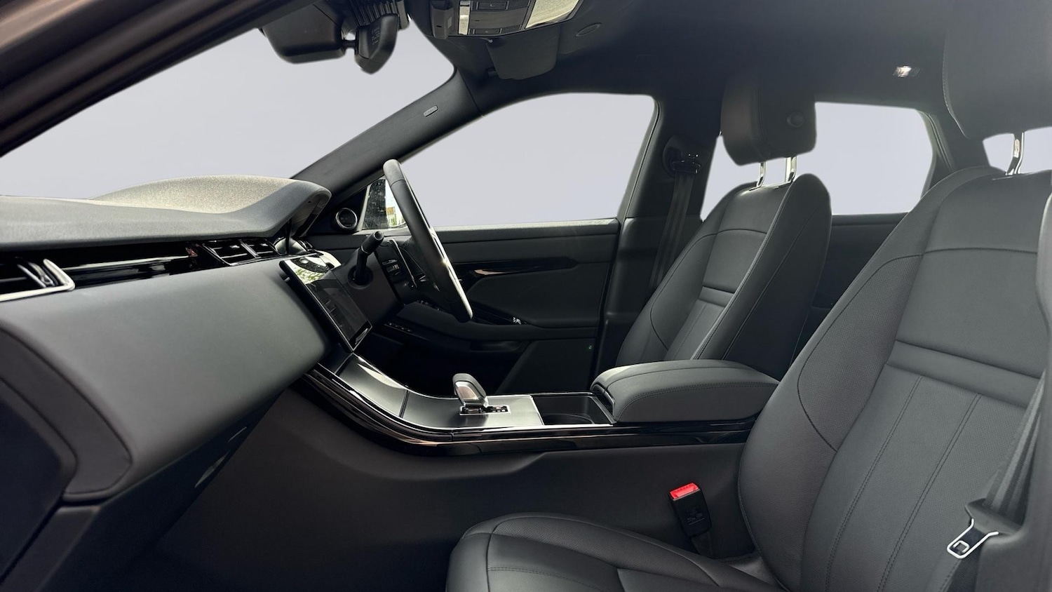 Used Land Rover Range Rover Evoque 2025 for sale - 77910844: Photo 3