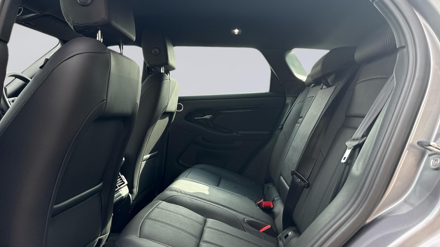 Used Land Rover Range Rover Evoque 2025 for sale - 77910844: Photo 4