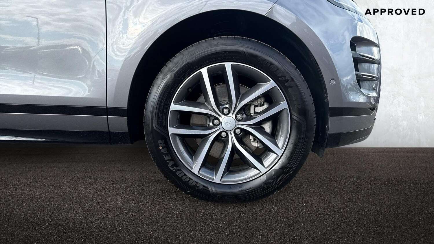 Used Land Rover Range Rover Evoque 2025 for sale - 77910844: Photo 8