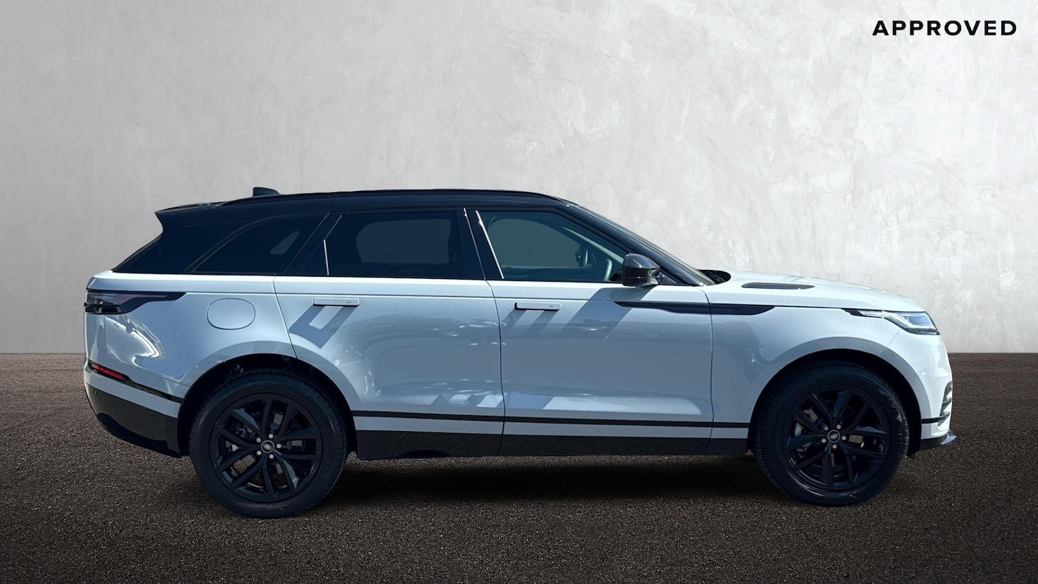 Used Land Rover Range Rover Velar 2025 for sale - 76680060: Photo 5