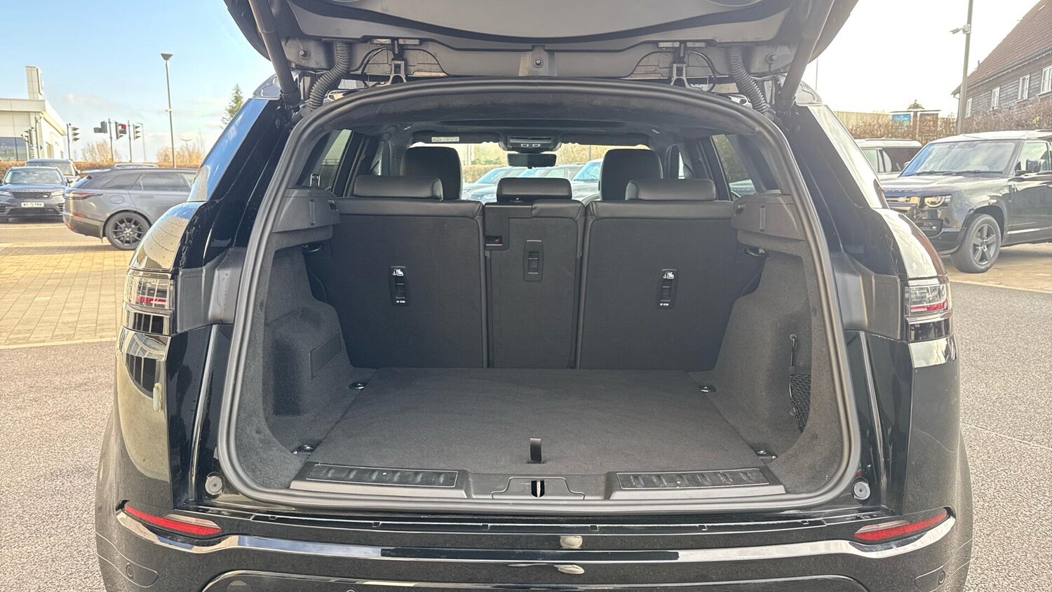 Used Land Rover Range Rover Evoque 2025 for sale - 77910848: Photo 10