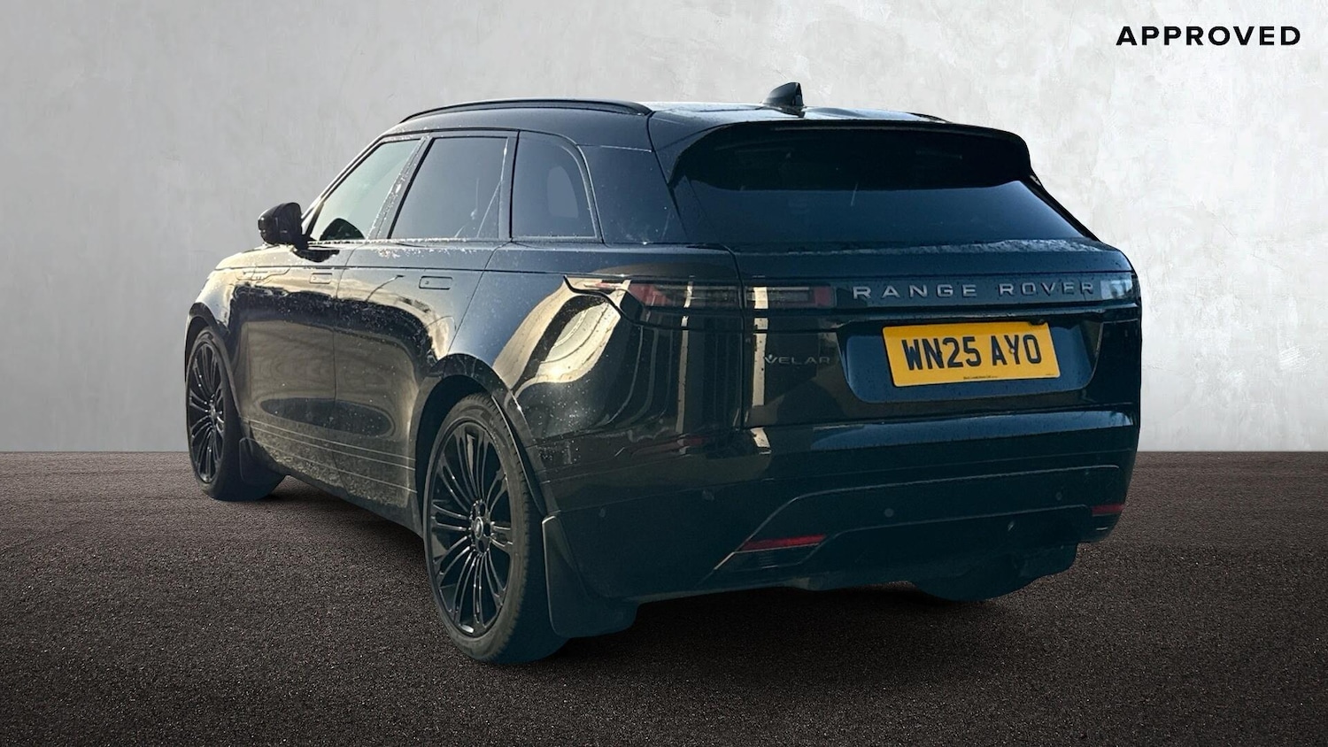 Used Land Rover Range Rover Velar 2025 for sale - 77910919: Photo 2