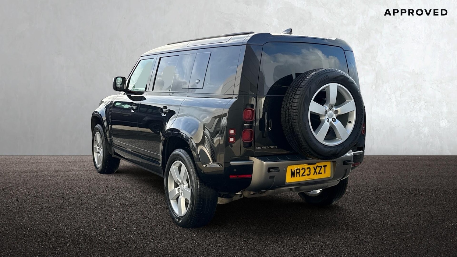 Used Land Rover Defender 2023 for sale - 77360267: Photo 2