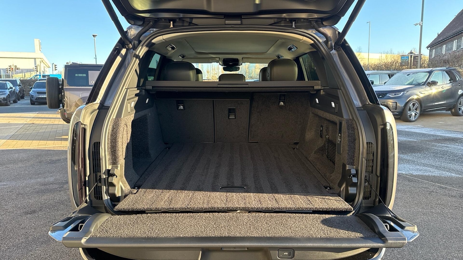 Used Land Rover Range Rover 2025 for sale - 77910839: Photo 10