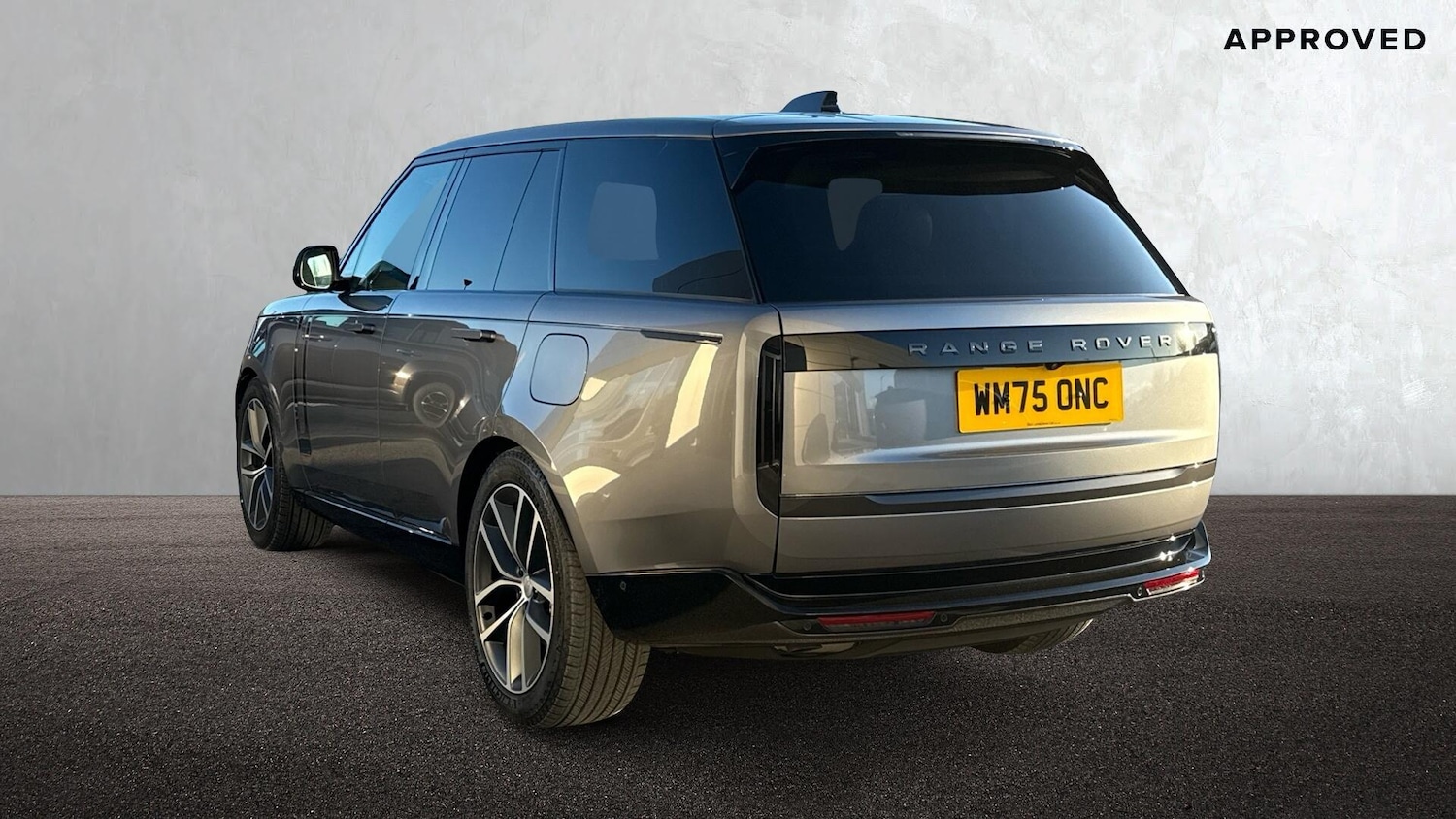 Used Land Rover Range Rover 2025 for sale - 77910839: Photo 2