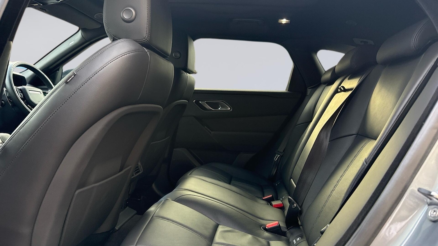 Used Land Rover Range Rover Velar 2024 for sale - 77010002: Photo 4