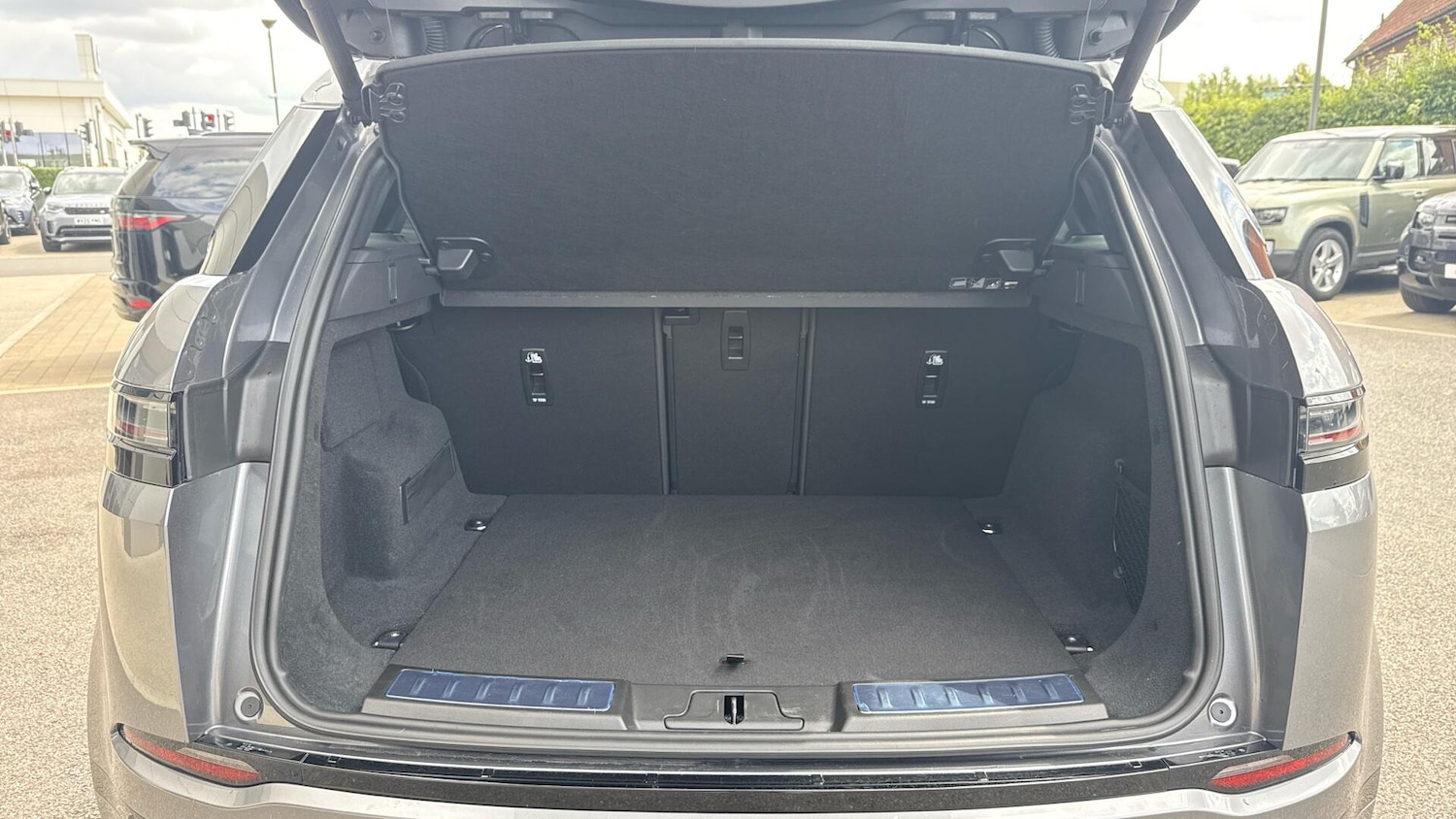 Used Land Rover Range Rover Evoque 2025 for sale - 76680071: Photo 10