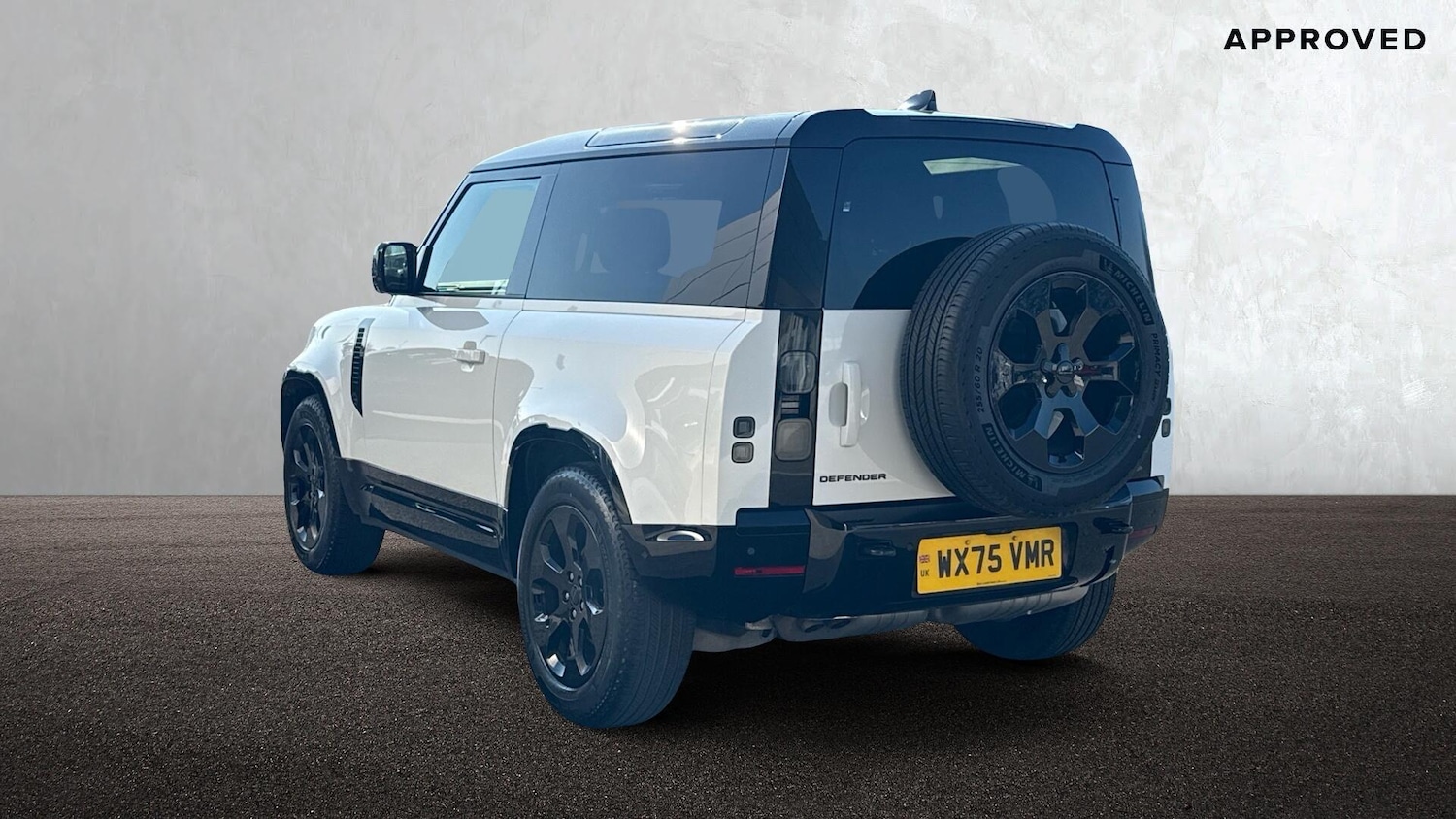 Used Land Rover Defender 2025 for sale - 78140357: Photo 2