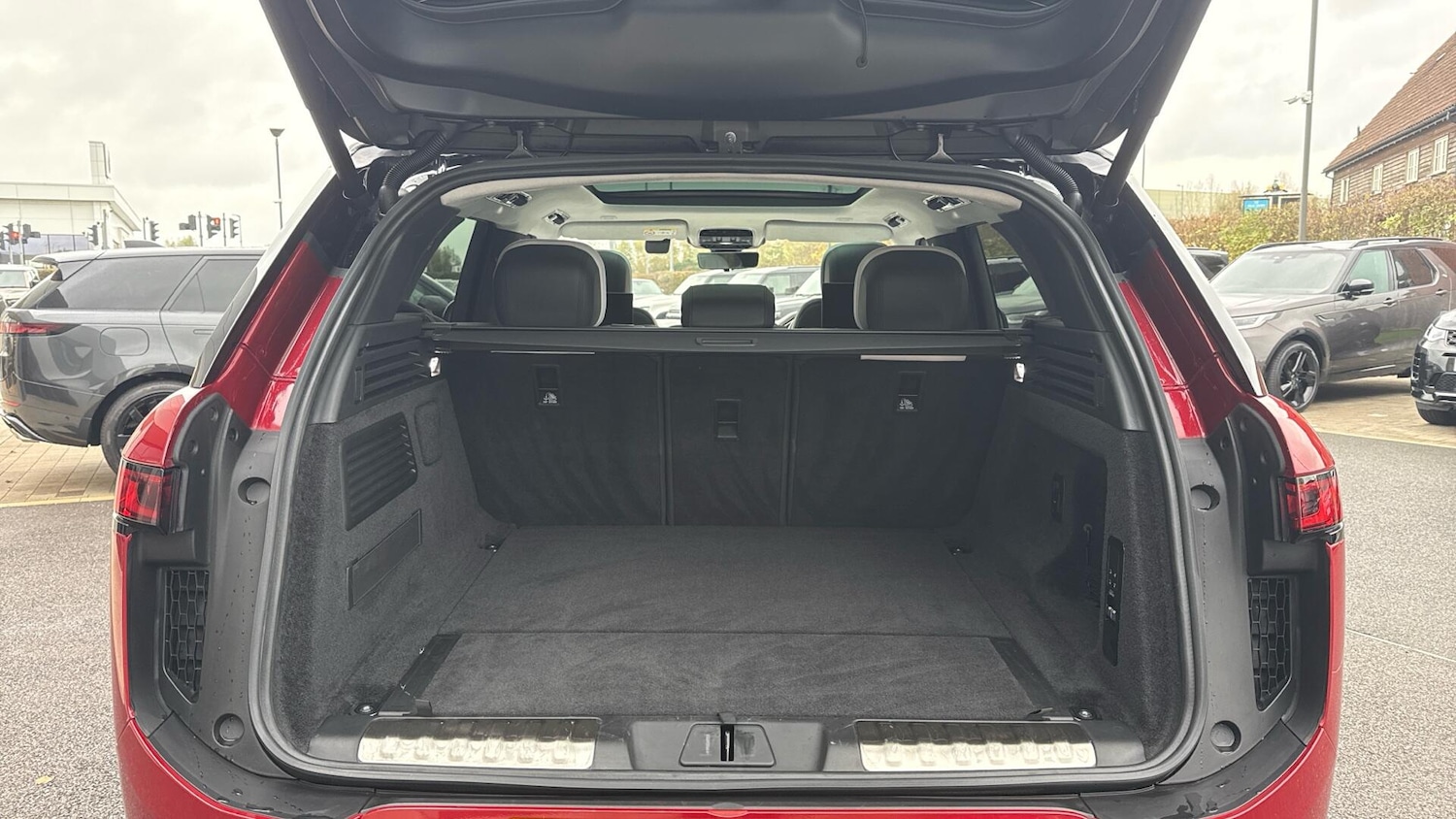 Used Land Rover Range Rover Sport 2023 for sale - 76841712: Photo 10