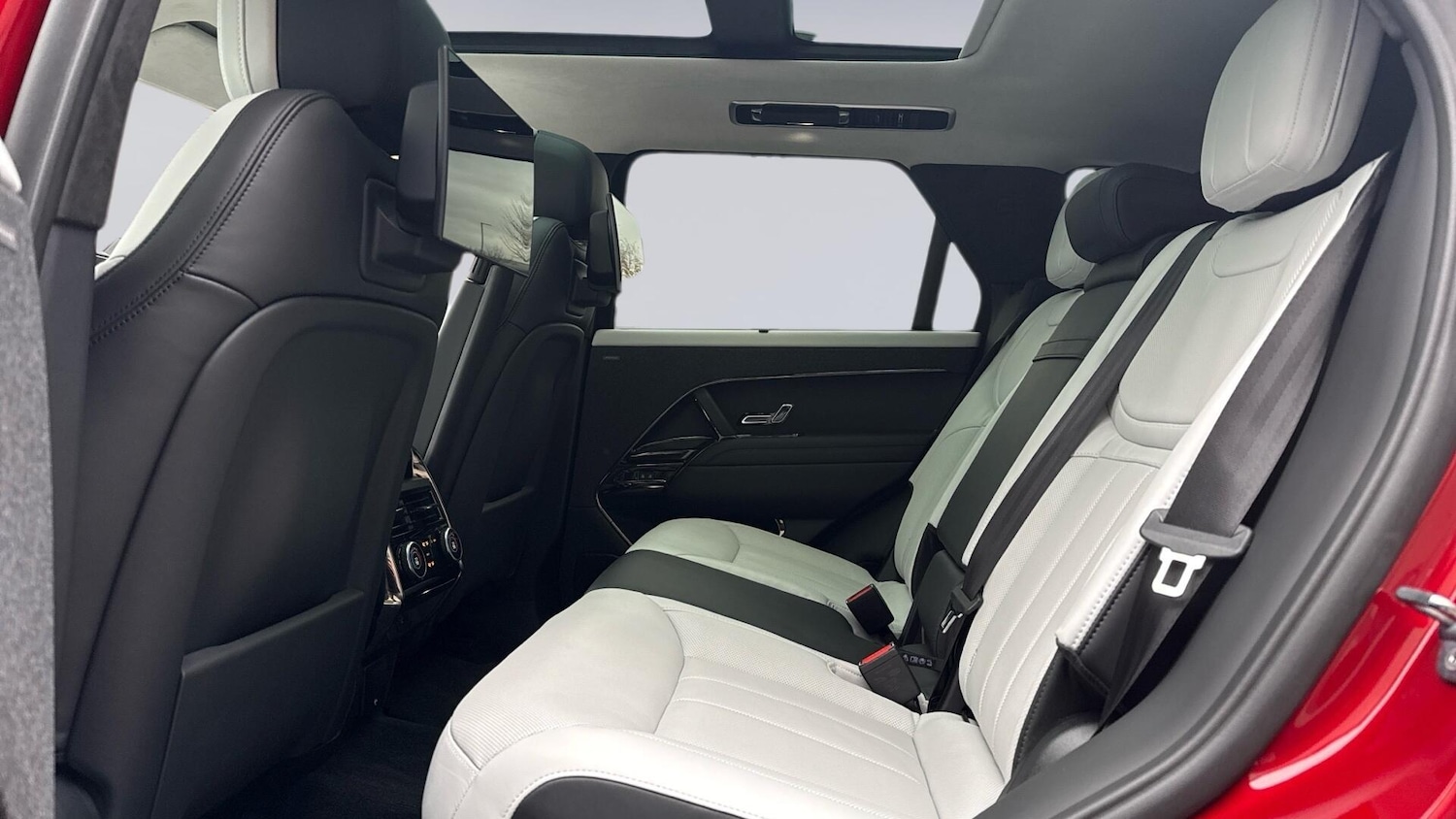 Used Land Rover Range Rover Sport 2023 for sale - 76841712: Photo 4