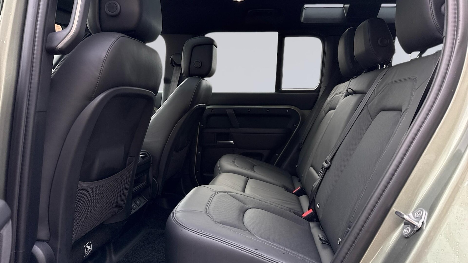 Used Land Rover Defender 2024 for sale - 77372714: Photo 4