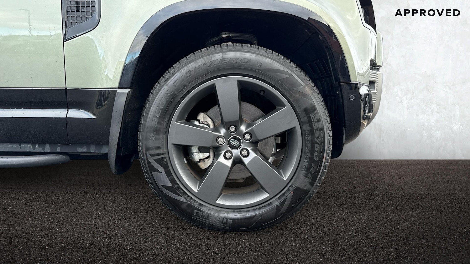 Used Land Rover Defender 2024 for sale - 77372714: Photo 8