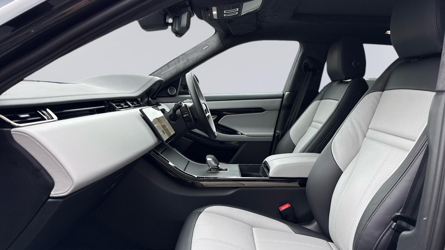 Used Land Rover Range Rover Evoque 2026 for sale - 77910860: Photo 3