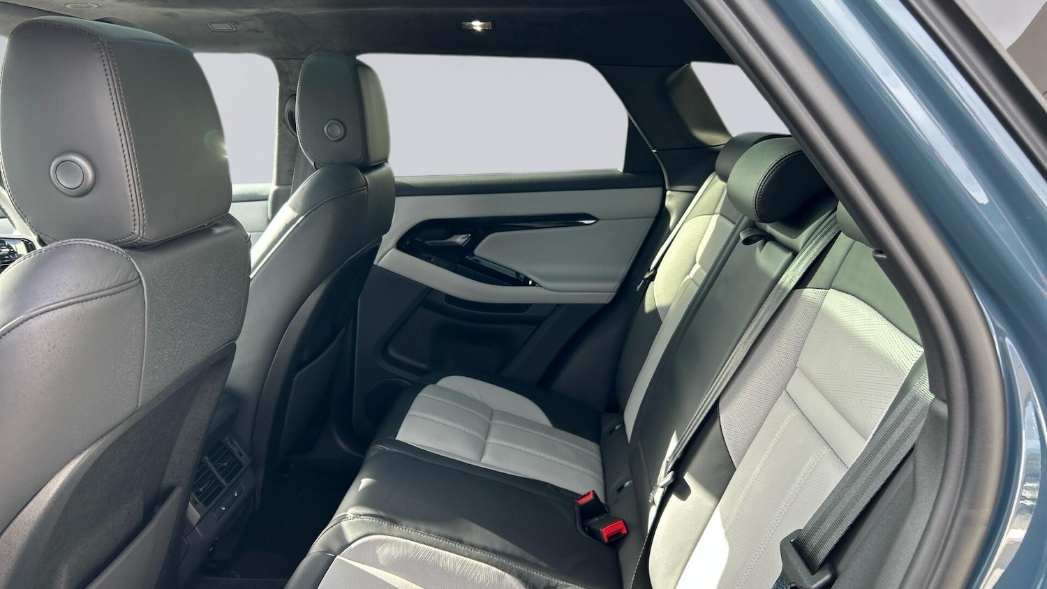 Used Land Rover Range Rover Evoque 2024 for sale - 76677275: Photo 4