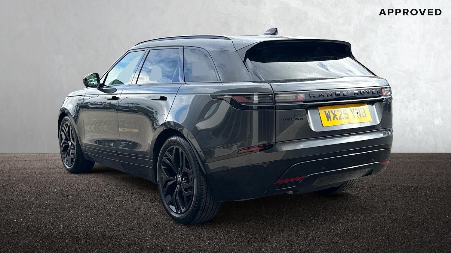 Used Land Rover Range Rover Velar 2025 for sale - 76680270: Photo 2