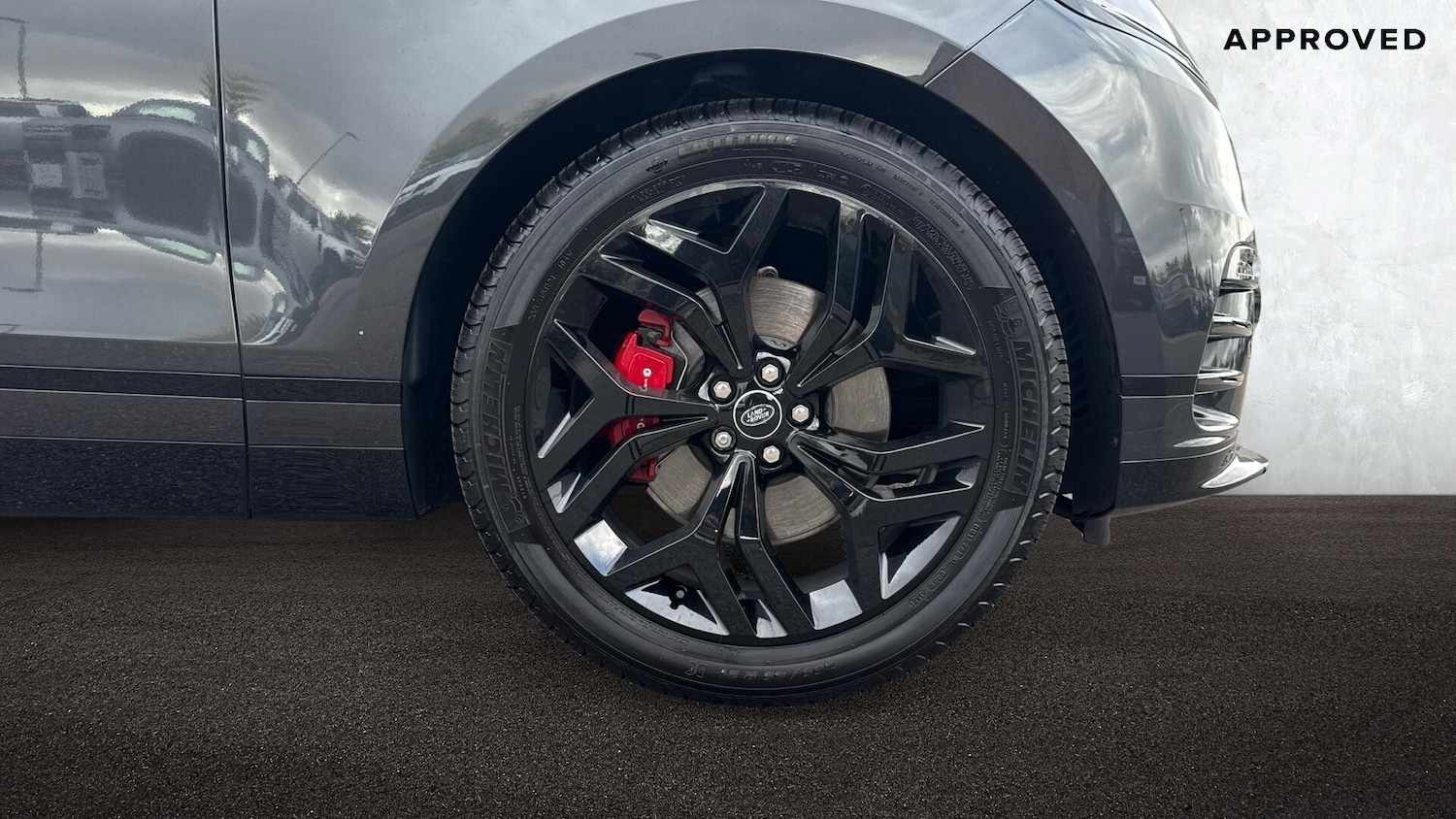 Used Land Rover Range Rover Velar 2025 for sale - 76680270: Photo 8