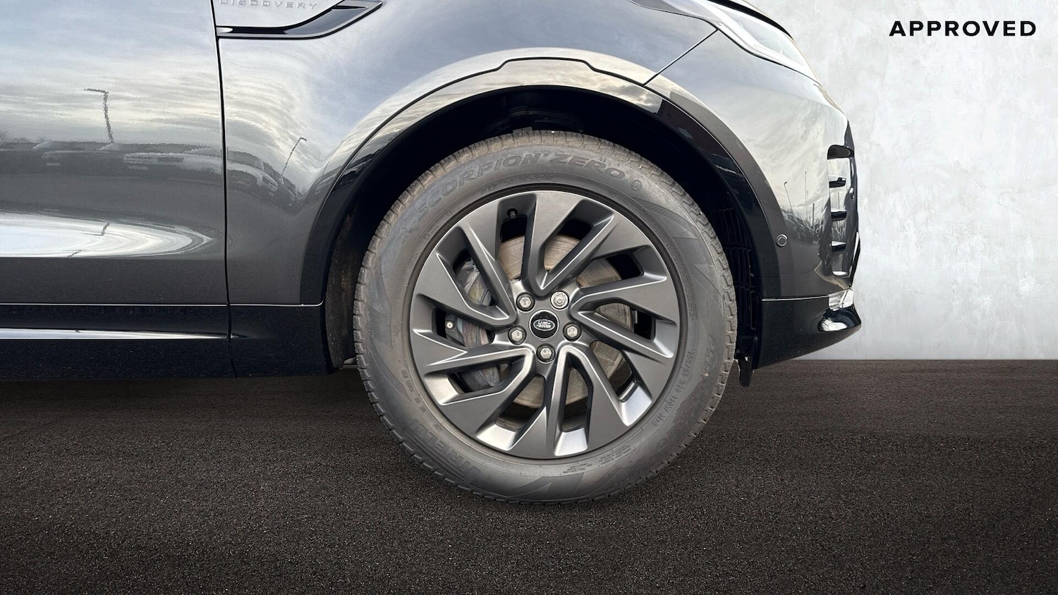 Used Land Rover Discovery 2025 for sale - 77442353: Photo 8