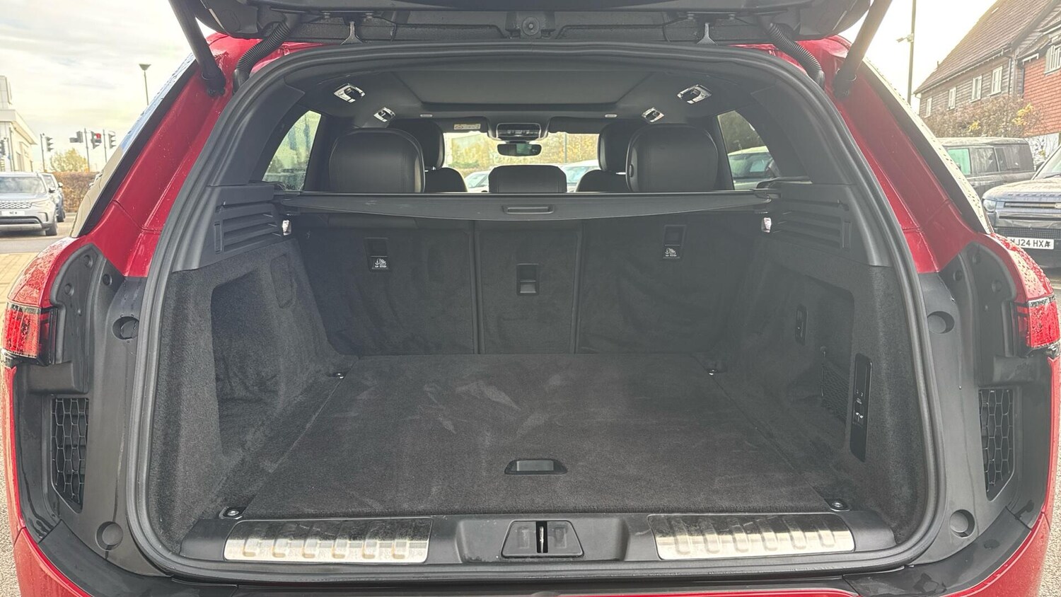 Used Land Rover Range Rover Sport 2024 for sale - 77528660: Photo 10