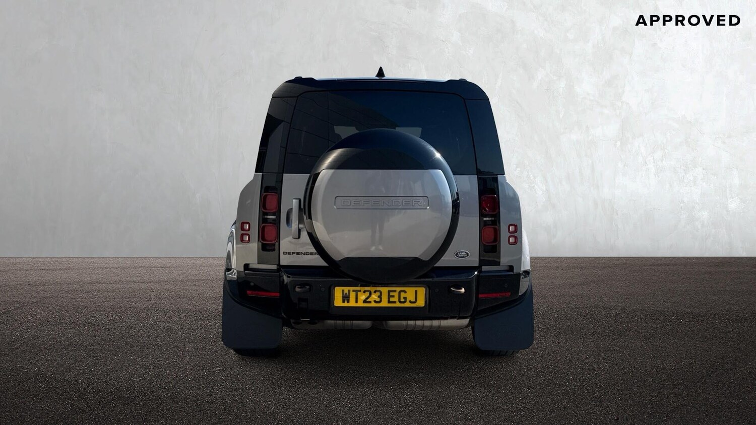 Used Land Rover Defender 2023 for sale - 77982929: Photo 6