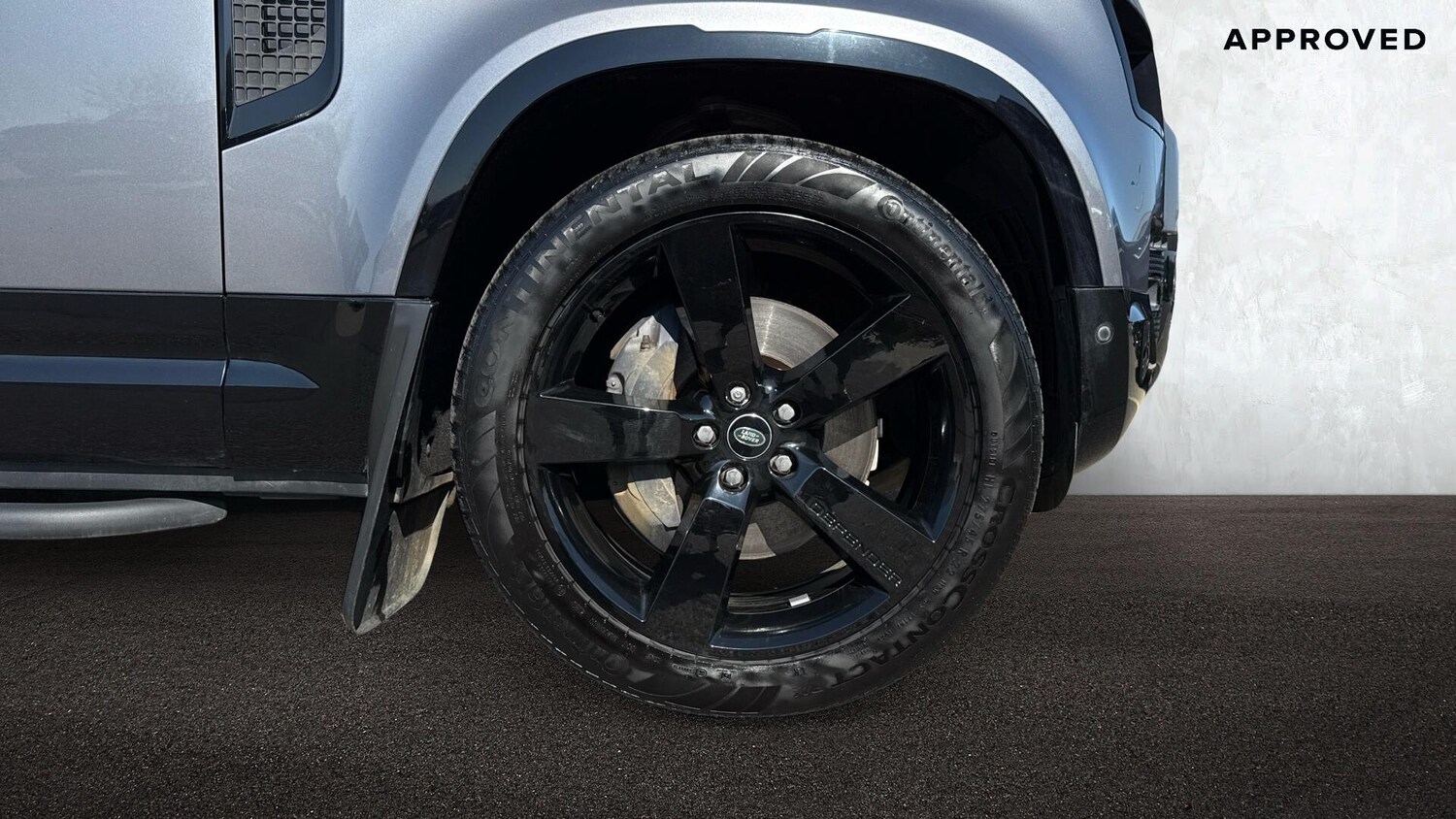 Used Land Rover Defender 2023 for sale - 77982929: Photo 8