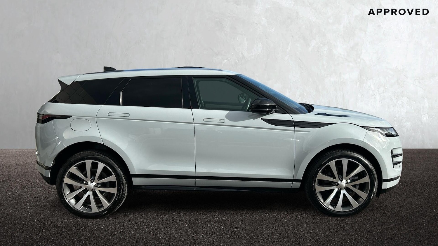 Used Land Rover Range Rover Evoque 2024 for sale - 76677445: Photo 5