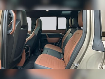 Used Land Rover Defender 2025 for sale - 77372773: Photo