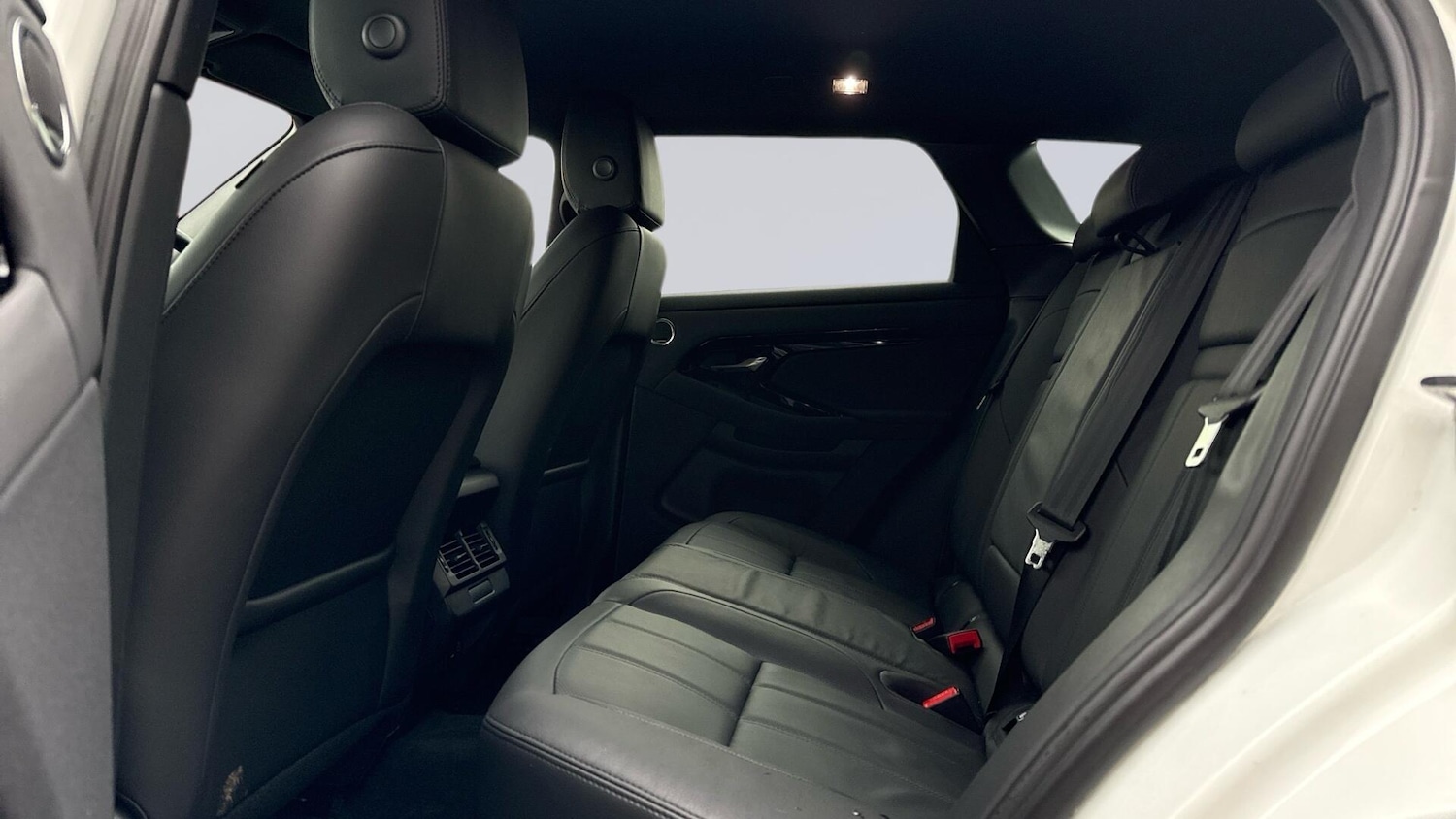 Used Land Rover Range Rover Evoque 2025 for sale - 77910850: Photo 4