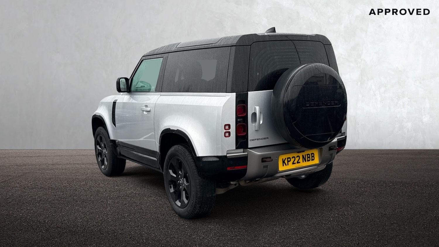 Used Land Rover Defender 2022 for sale - 77010024: Photo 2