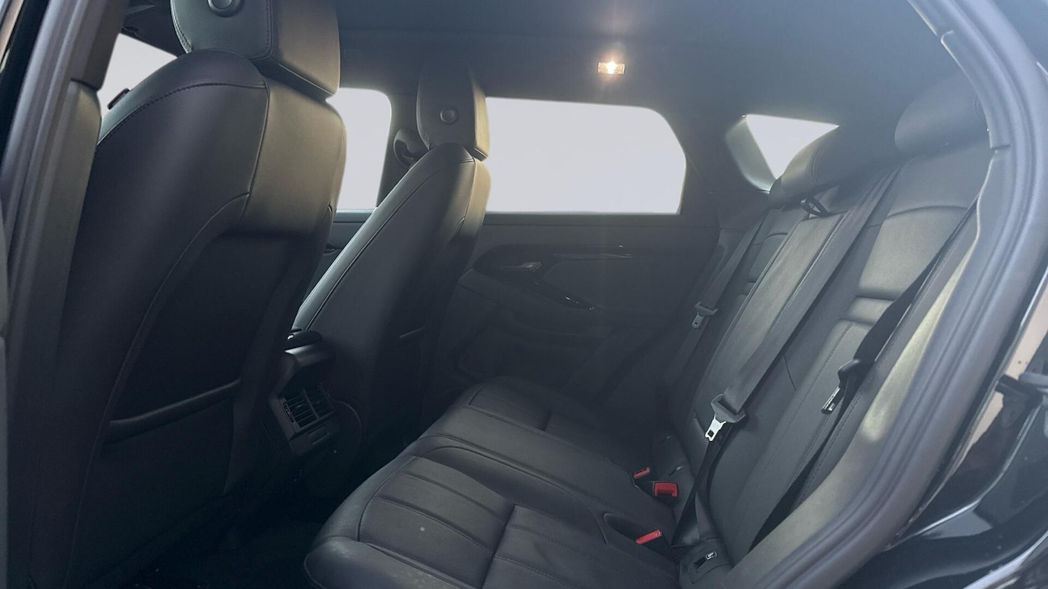 Used Land Rover Range Rover Evoque 2025 for sale - 77685596: Photo 4