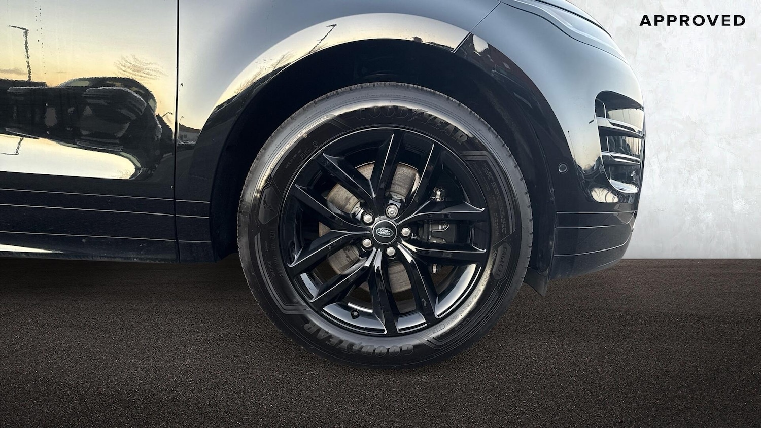 Used Land Rover Range Rover Evoque 2025 for sale - 77685596: Photo 8