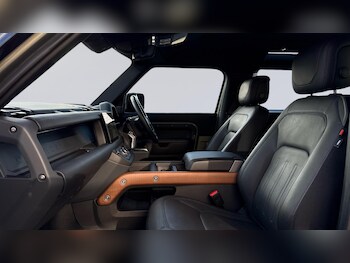 Used Land Rover Defender 2022 for sale - 77755425: Photo