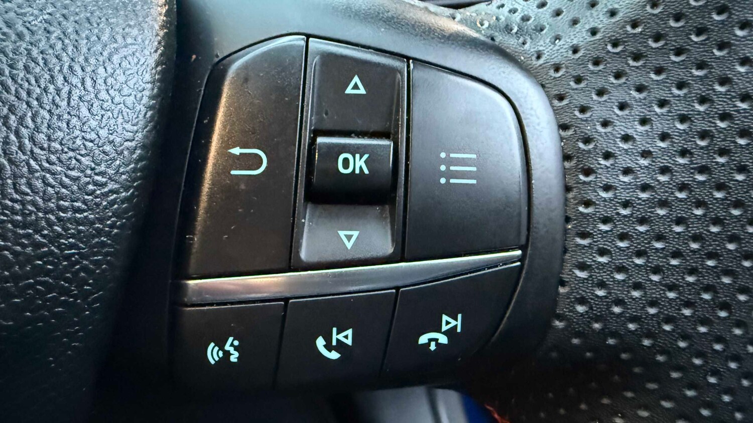 Used Ford Puma 2023 for sale - 76624602: Photo 13