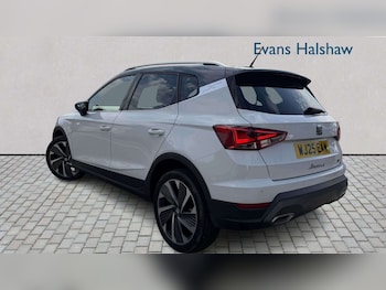 Used SEAT Arona 2025 for sale - 79541744: Photo