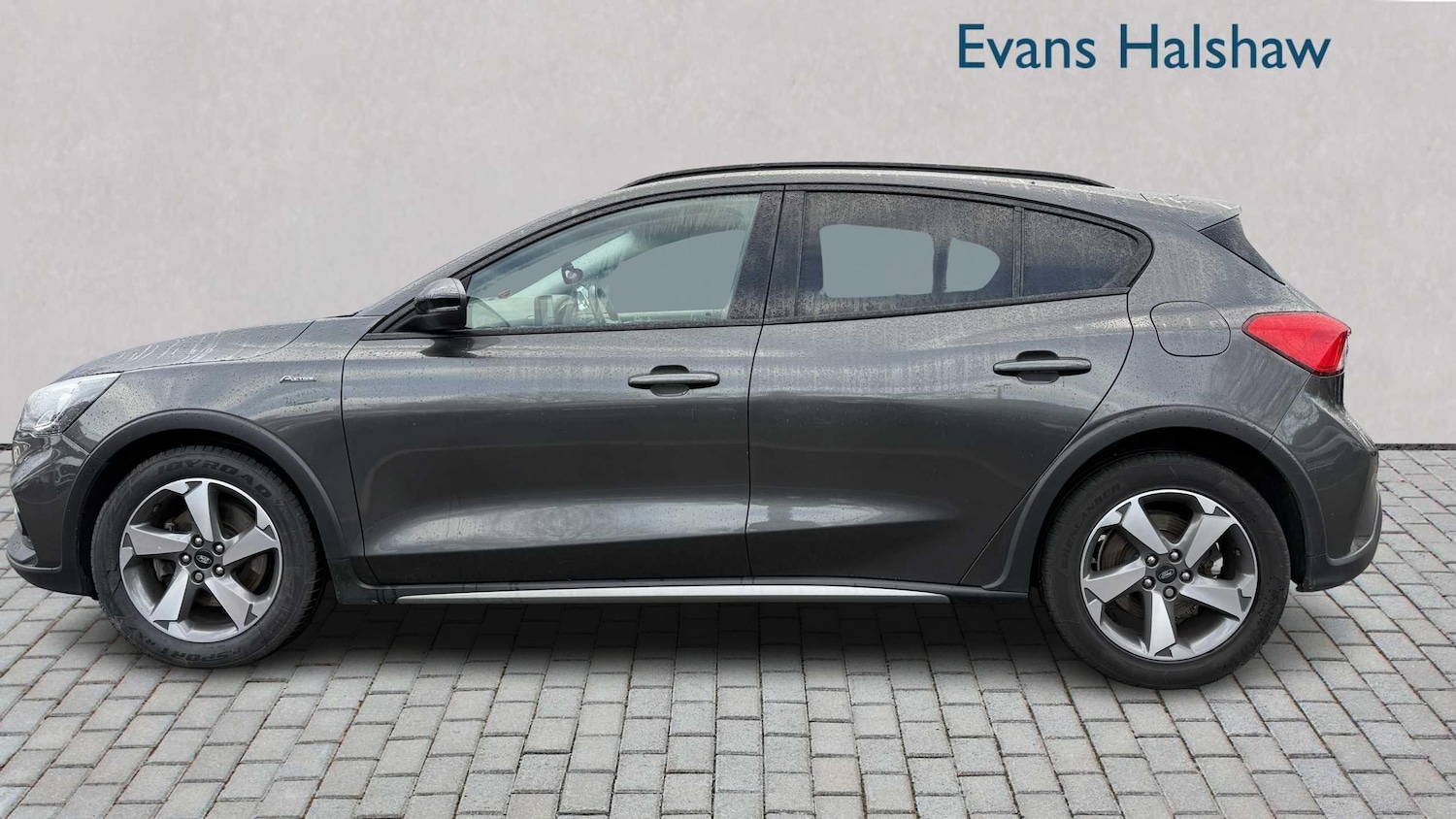 Used Ford Focus 2020 for sale - 76875844: Photo 3